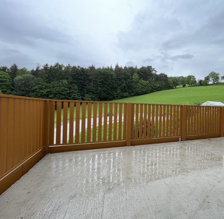 Aluminiumbalkon, braun, Innenansicht