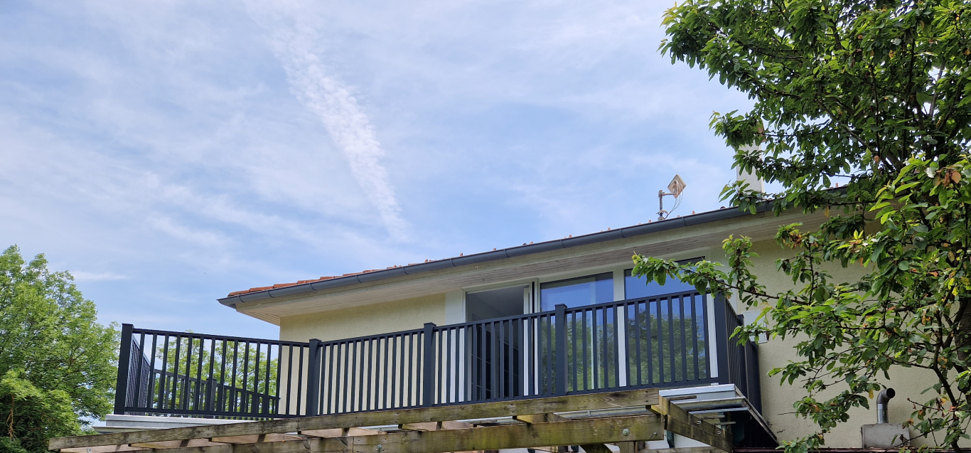 Aluminiumbalkon, grau