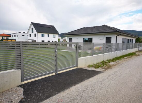 Flügeltor, Aluminiumzaun, grau, modern