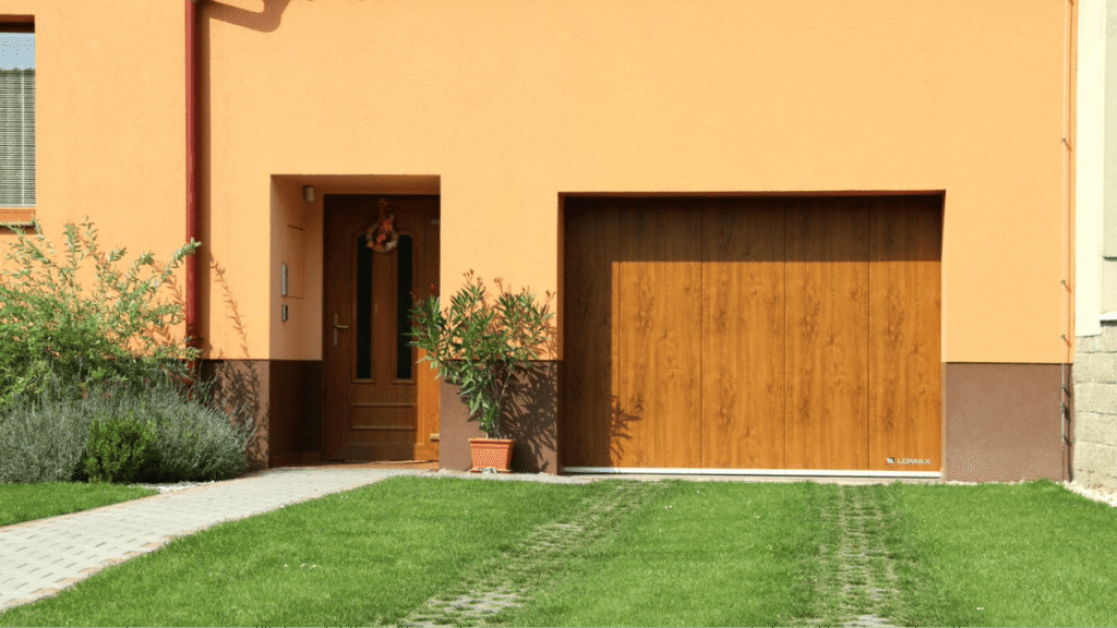 Schiebetor, Garagentor in Holzoptik